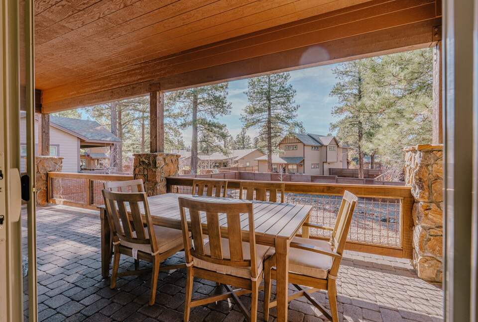 Pineview Retreat | Modern Flagstaff Getaway - Flagstaff, Arizona