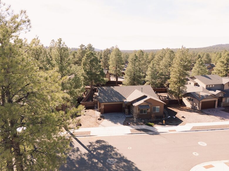 Pineview Retreat | Modern Flagstaff Getaway - Flagstaff, Arizona