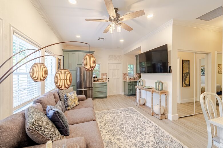 Tropical Hideaway Steps from Sarasota Bay - Sarasota, Florida