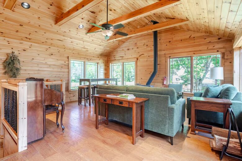 East Branch Nature House - Drink From A Private Spring Source - East Branch, New York