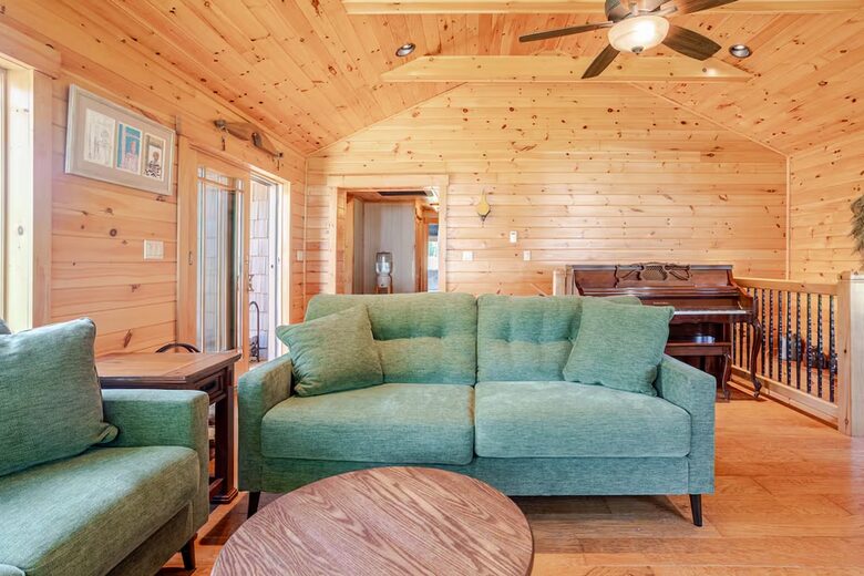 East Branch Nature House - Drink From A Private Spring Source - East Branch, New York