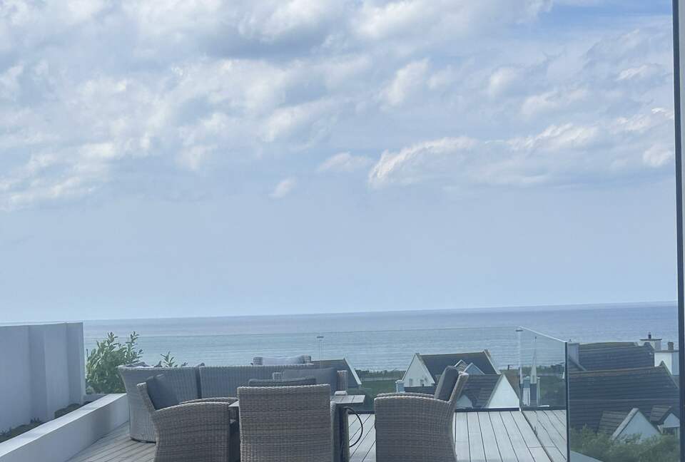 Elevated Seascape Residence in West Clare - Lahinch, Ireland