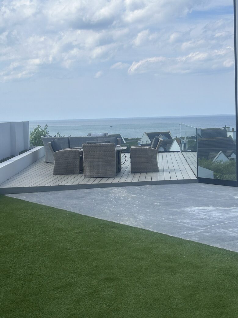 Elevated Seascape Residence in West Clare - Lahinch, Ireland