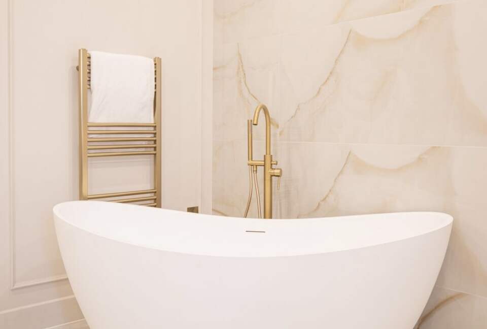 Elevated Seascape Residence in West Clare - Lahinch, Ireland