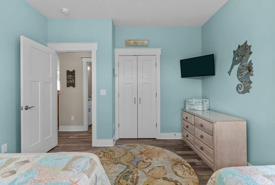 Oceanview Haven on Oak Island - Oak Island, North Carolina