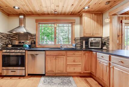 East Branch Nature House - Drink From A Private Spring Source - East Branch, New York