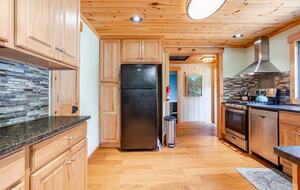 East Branch Nature House - Drink From A Private Spring Source - East Branch, New York