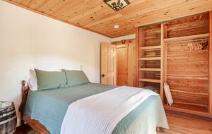 East Branch Nature House - Drink From A Private Spring Source - East Branch, New York