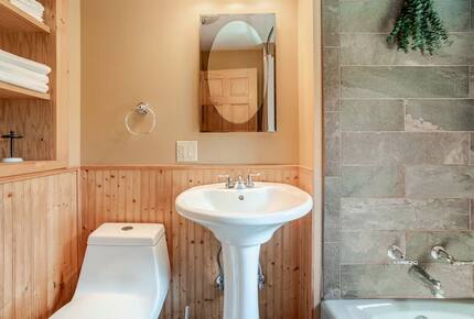 East Branch Nature House - Drink From A Private Spring Source - East Branch, New York