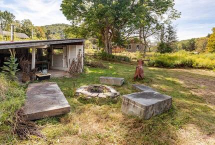 East Branch Nature House - Drink From A Private Spring Source - East Branch, New York