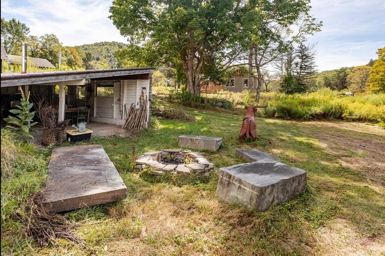 East Branch Nature House - Drink From A Private Spring Source - East Branch, New York