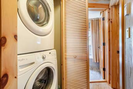 East Branch Nature House - Drink From A Private Spring Source - East Branch, New York