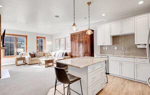 Main Street Mountain View Retreat - Breckenridge, Colorado