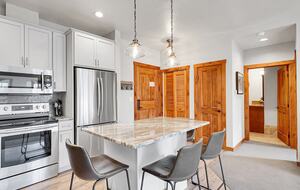 Main Street Mountain View Retreat - Breckenridge, Colorado