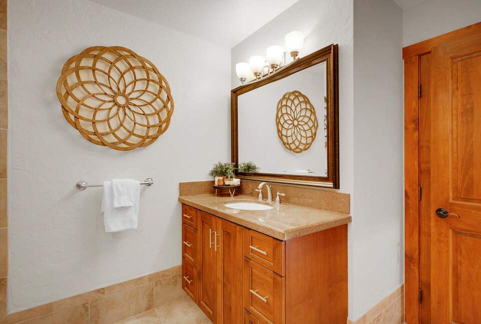 Main Street Mountain View Retreat - Breckenridge, Colorado