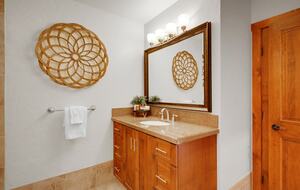 Main Street Mountain View Retreat - Breckenridge, Colorado