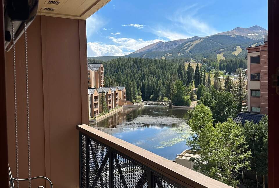 Main Street Mountain View Retreat - Breckenridge, Colorado