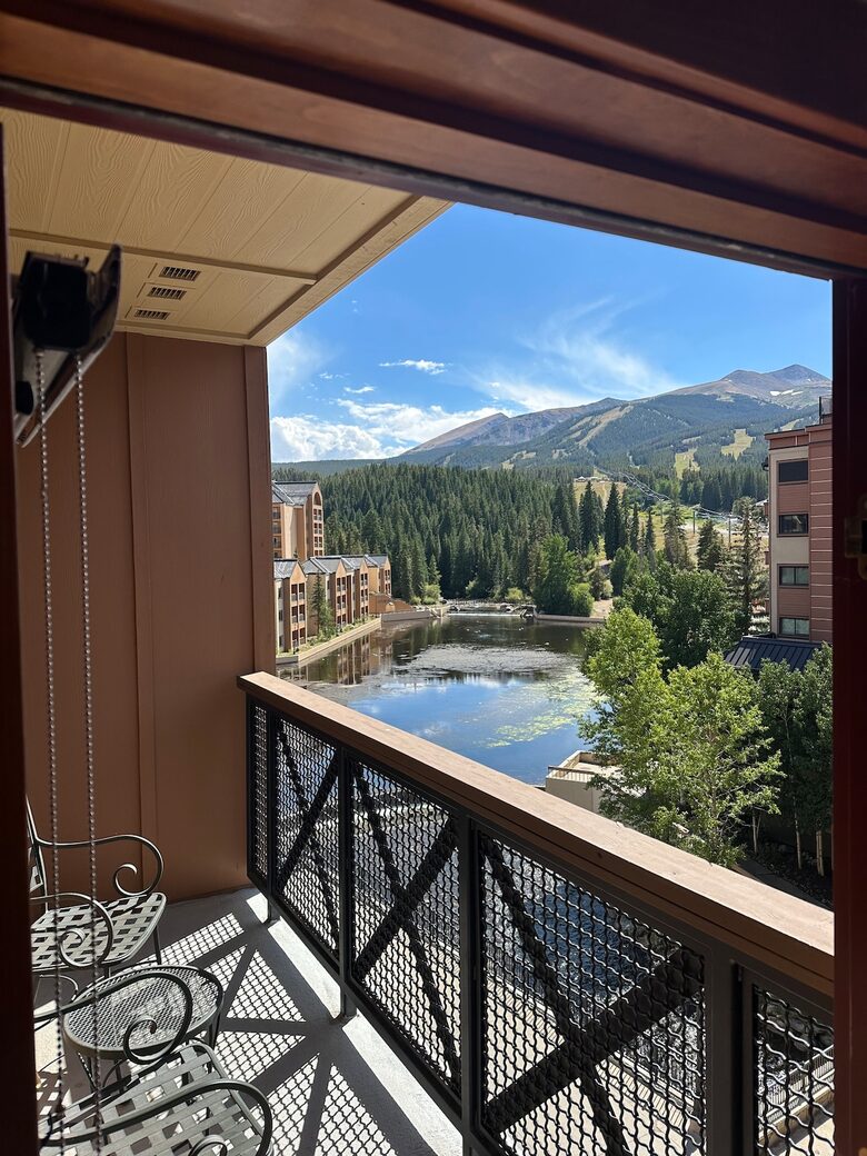 Main Street Mountain View Retreat - Breckenridge, Colorado