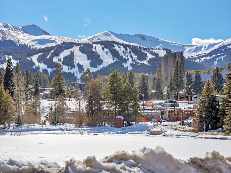 Main Street Mountain View Retreat - Breckenridge, Colorado