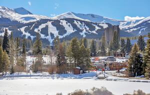 Main Street Mountain View Retreat - Breckenridge, Colorado