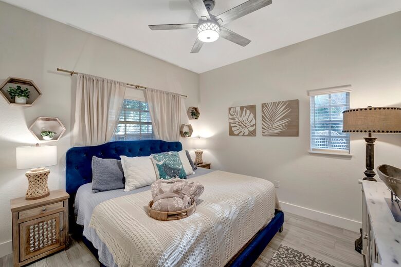 Tropical Hideaway Steps from Sarasota Bay - Sarasota, Florida