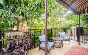 Tropical Hideaway Steps from Sarasota Bay - Sarasota, Florida