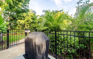 Tropical Hideaway Steps from Sarasota Bay - Sarasota, Florida