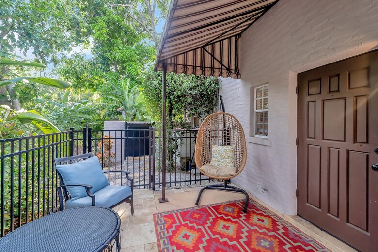 Tropical Hideaway Steps from Sarasota Bay - Sarasota, Florida