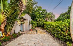 Tropical Hideaway Steps from Sarasota Bay - Sarasota, Florida