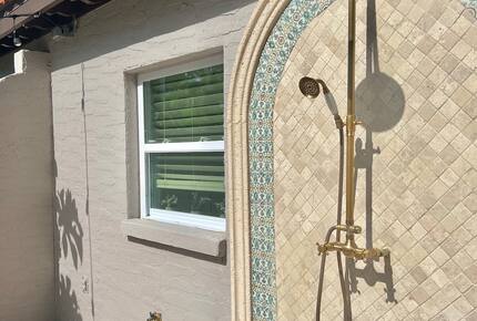 Tropical Hideaway Steps from Sarasota Bay - Sarasota, Florida