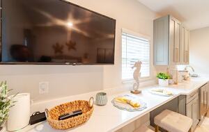 Tropical Hideaway Steps from Sarasota Bay - Sarasota, Florida