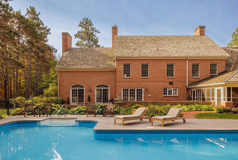 Bellavista Country Estate | A Private 60-Acre Hudson Valley Sanctuary - Old Chatham, New York