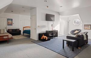 Bellavista Country Estate | A Private 60-Acre Hudson Valley Sanctuary - Old Chatham, New York