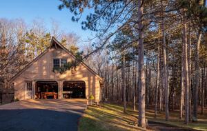 Bellavista Country Estate | A Private 60-Acre Hudson Valley Sanctuary - Old Chatham, New York