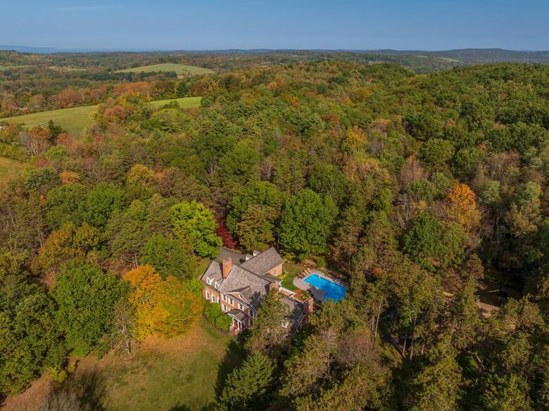 Bellavista Country Estate | A Private 60-Acre Hudson Valley Sanctuary - Old Chatham, New York