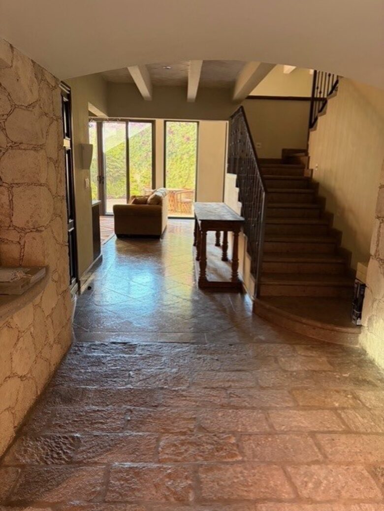 Terracotta Haven with Rooftop Fire Lounge & Courtyard Living - San Miguel de Allende, Mexico