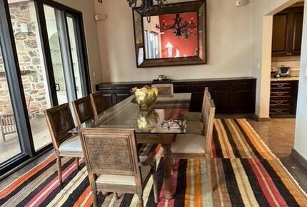 Terracotta Haven with Rooftop Fire Lounge & Courtyard Living - San Miguel de Allende, Mexico