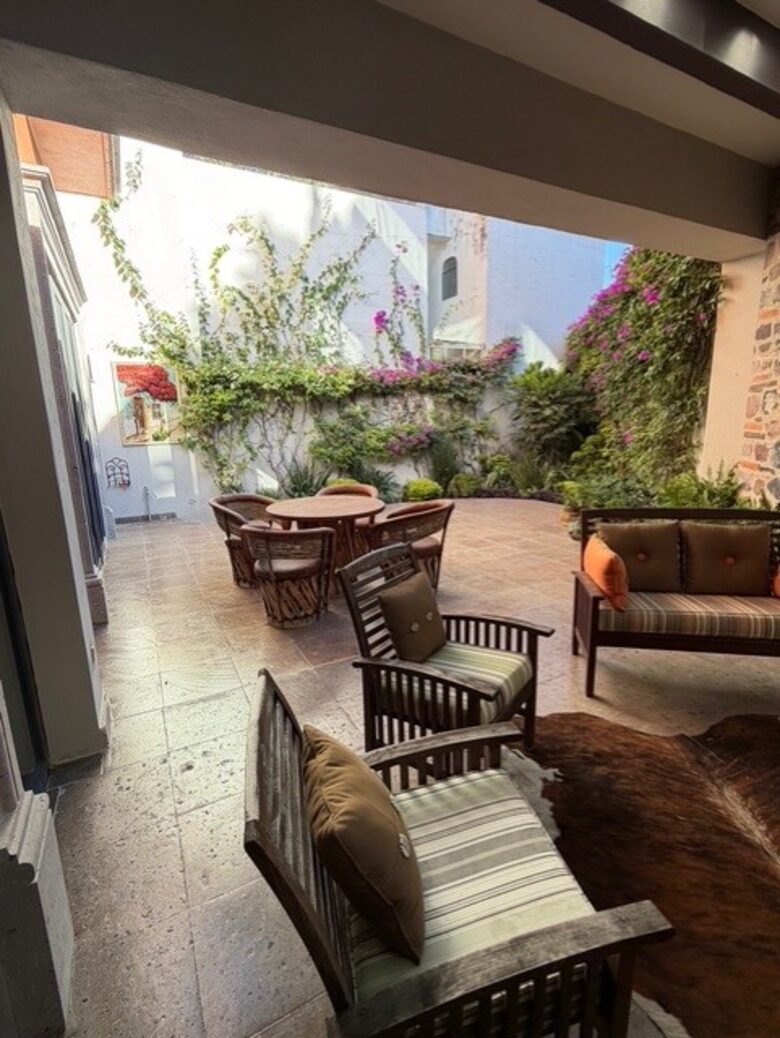 Terracotta Haven with Rooftop Fire Lounge & Courtyard Living - San Miguel de Allende, Mexico