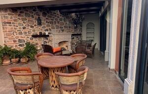 Terracotta Haven with Rooftop Fire Lounge & Courtyard Living - San Miguel de Allende, Mexico