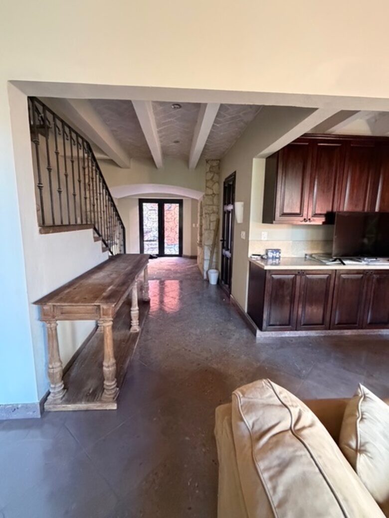 Terracotta Haven with Rooftop Fire Lounge & Courtyard Living - San Miguel de Allende, Mexico