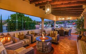 Terracotta Haven with Rooftop Fire Lounge & Courtyard Living - San Miguel de Allende, Mexico