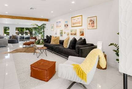 Mid-Century Glam Retreat in the Heart of Rancho Mirage - Rancho Mirage, California