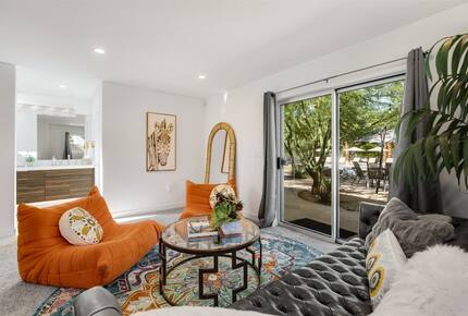 Mid-Century Glam Retreat in the Heart of Rancho Mirage - Rancho Mirage, California