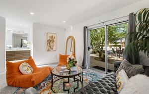 Mid-Century Glam Retreat in the Heart of Rancho Mirage - Rancho Mirage, California