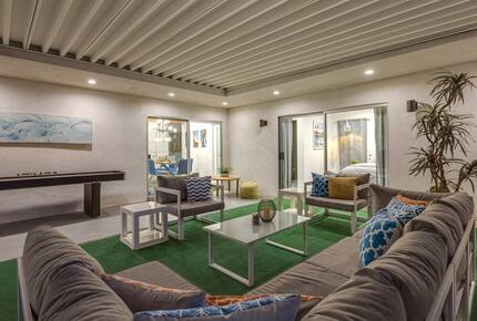 Mid-Century Glam Retreat in the Heart of Rancho Mirage - Rancho Mirage, California