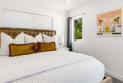 Mid-Century Glam Retreat in the Heart of Rancho Mirage - Rancho Mirage, California