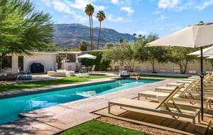 Mid-Century Glam Retreat in the Heart of Rancho Mirage - Rancho Mirage, California