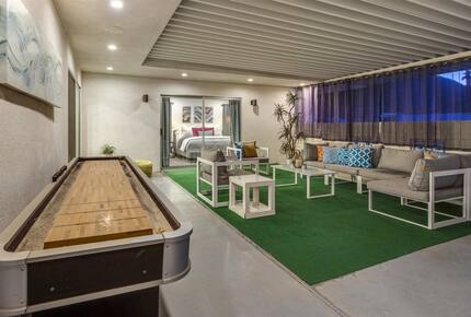 Mid-Century Glam Retreat in the Heart of Rancho Mirage - Rancho Mirage, California