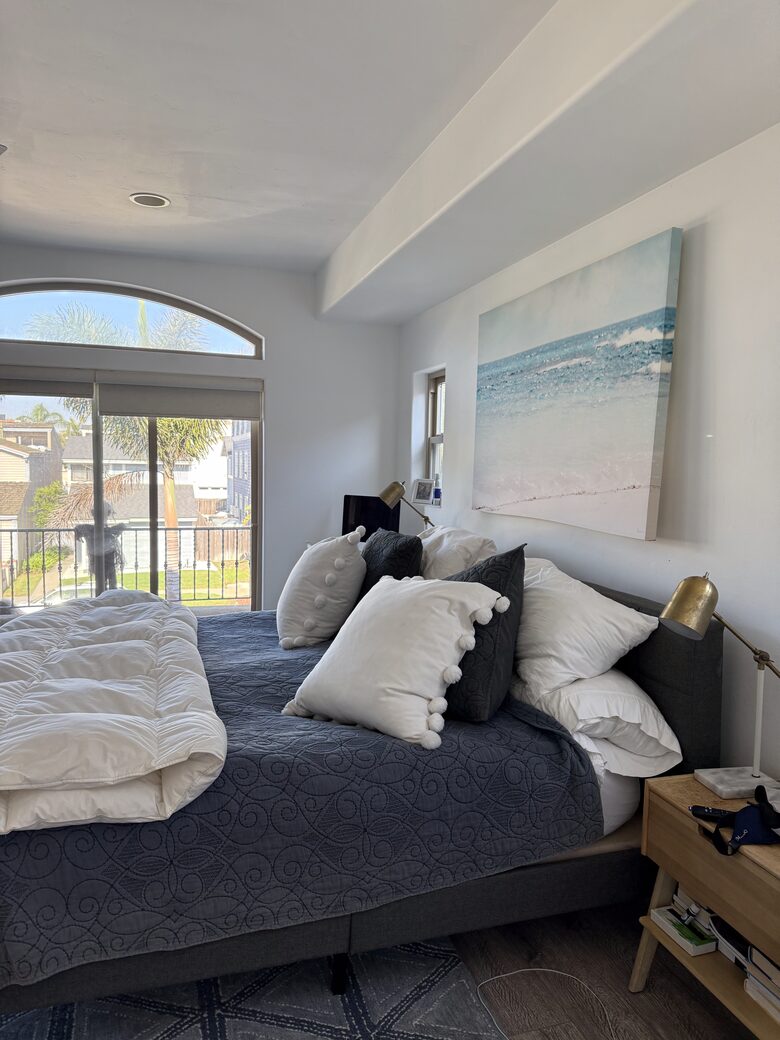 Master King Bed and Desk