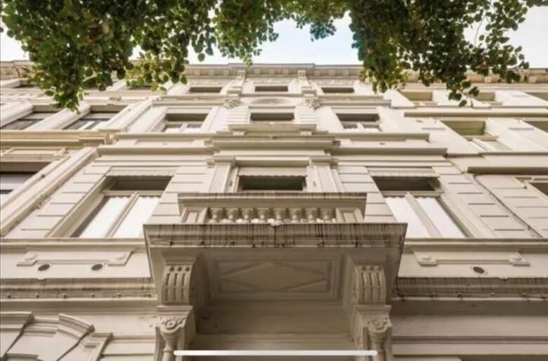 Elegant Heritage Home with Private Zen Garden - Antwerp, Belgium